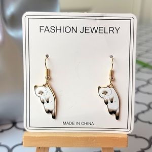 Siamese Grumpy Cat Dangle EarringsSiamese Grumpy Cat Dangle Earrings